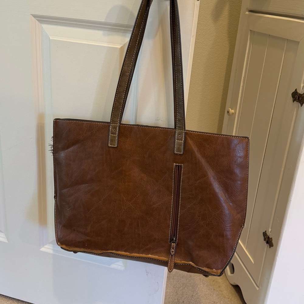 Tony Lama cowhide purse - Picture 2 of 8